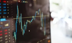 How Dutch Traders Evaluate Correlated Assets with TradingView